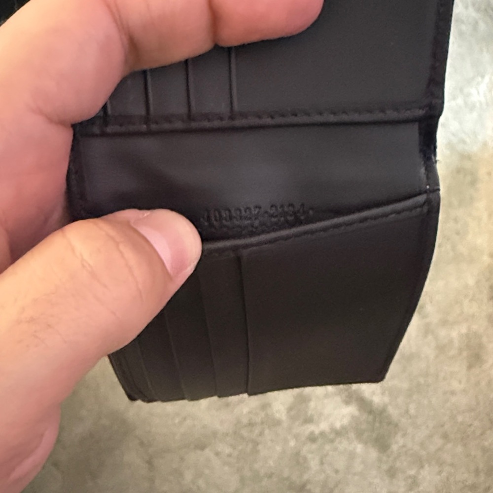 Gucci Beige Monogram Wallet with Green and Red Stripe - Picture 4 of 4